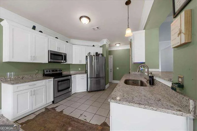 79 Hampton Hills LN Cleveland, GA 30528