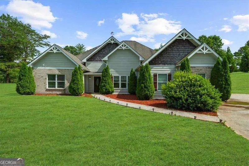 79 Hampton Hills LN Cleveland, GA 30528
