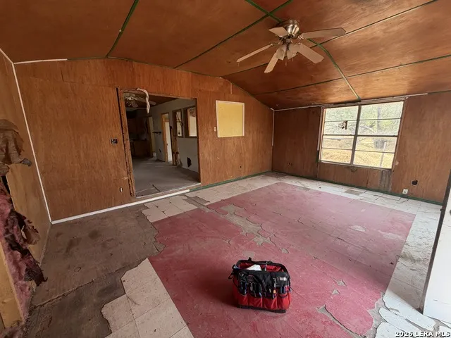 108 Avenue J Christine, TX 78012