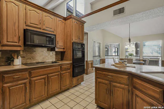 2806 Squaw Creek Dr San Antonio, TX 78230