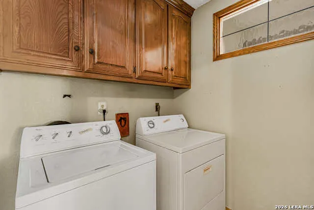 2806 Squaw Creek Dr San Antonio, TX 78230