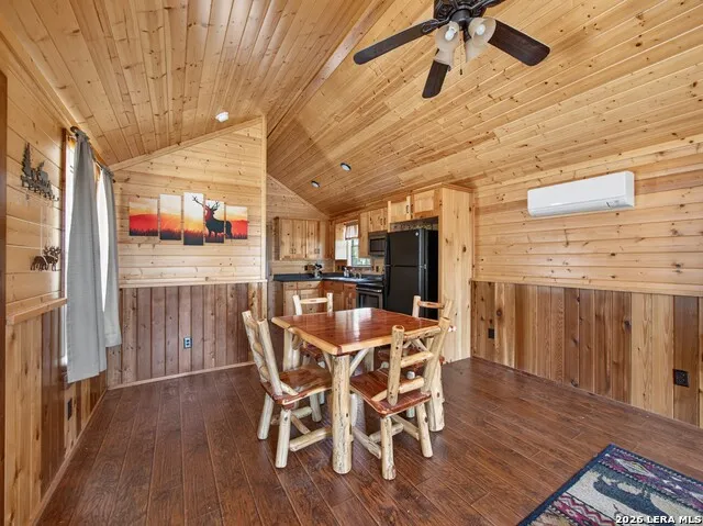 911 STONEY RIDGE RD Bulverde, TX 78163