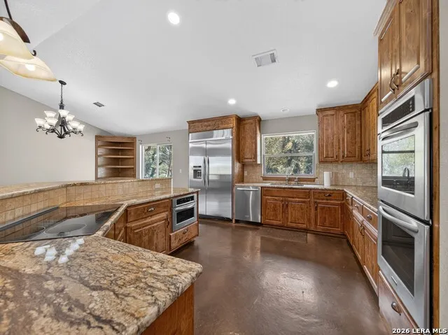 911 STONEY RIDGE RD Bulverde, TX 78163