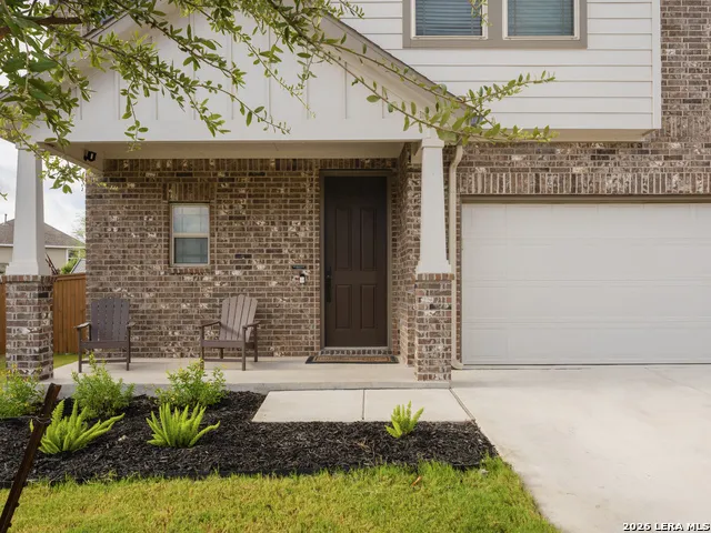 2033 EGRET AVE New Braunfels, TX 78132