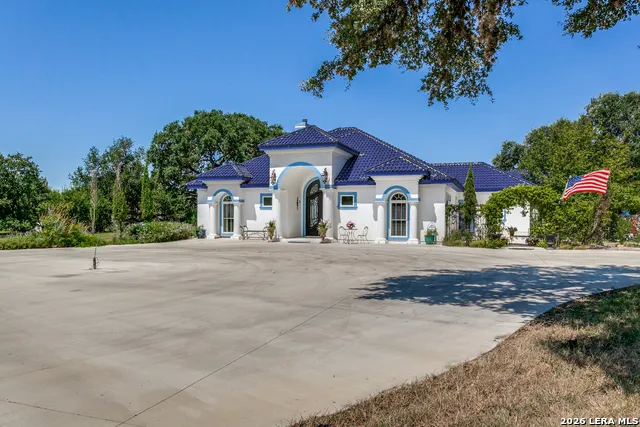 497 THUNDER CREEK RD Utopia, TX 78884