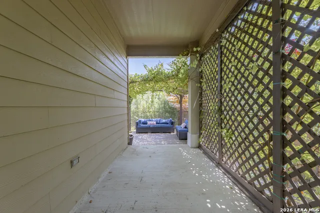 8242 Phantom Fld San Antonio, TX 78253
