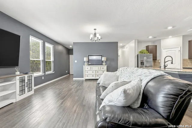 8242 Phantom Fld San Antonio, TX 78253