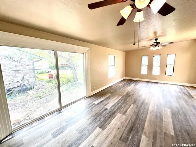 7019 FOREST MOSS ST San Antonio, TX 78240