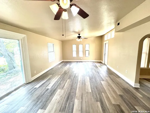 7019 FOREST MOSS ST San Antonio, TX 78240