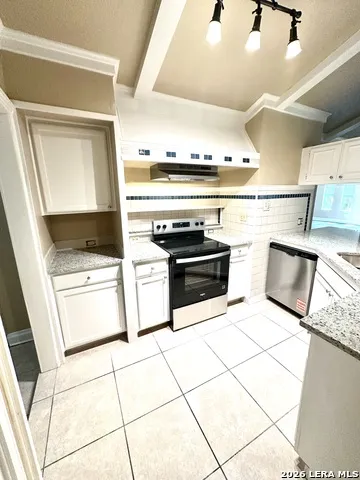 7019 FOREST MOSS ST San Antonio, TX 78240