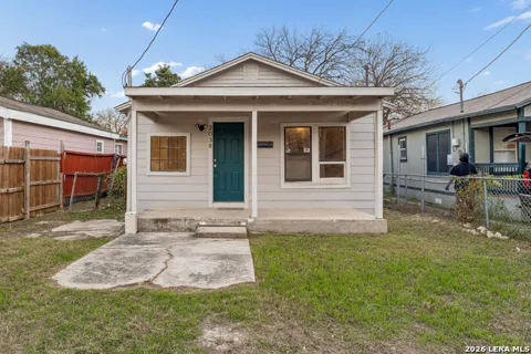 2038 HIDALGO ST