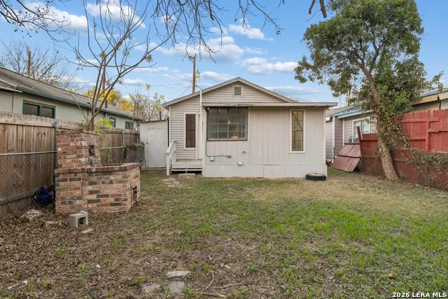2038 HIDALGO ST San Antonio, TX 78207