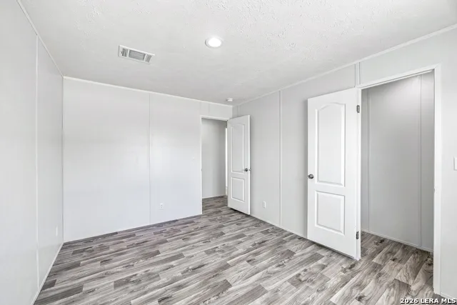 872 Main Loop Rd Waelder, TX 78959