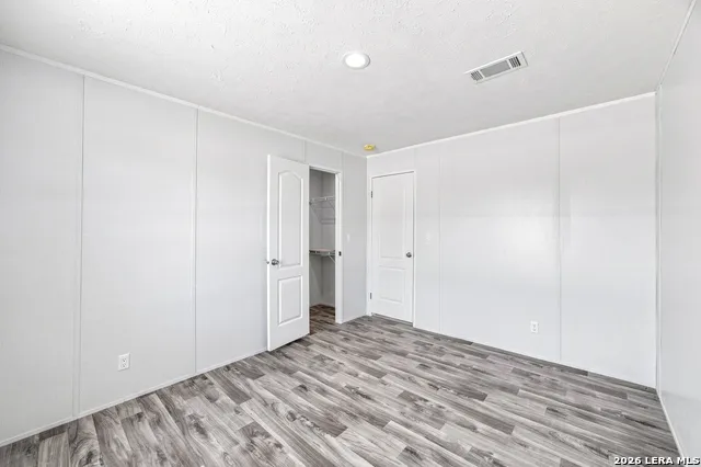 872 Main Loop Rd Waelder, TX 78959