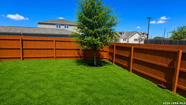 8227 CACTUS WREN HL San Antonio, TX 78253