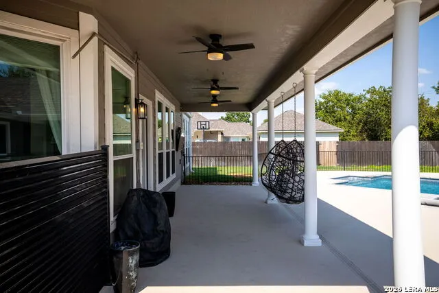 195 LAS BRISAS BLVD Seguin, TX 78155