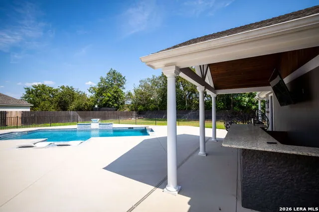 195 LAS BRISAS BLVD Seguin, TX 78155