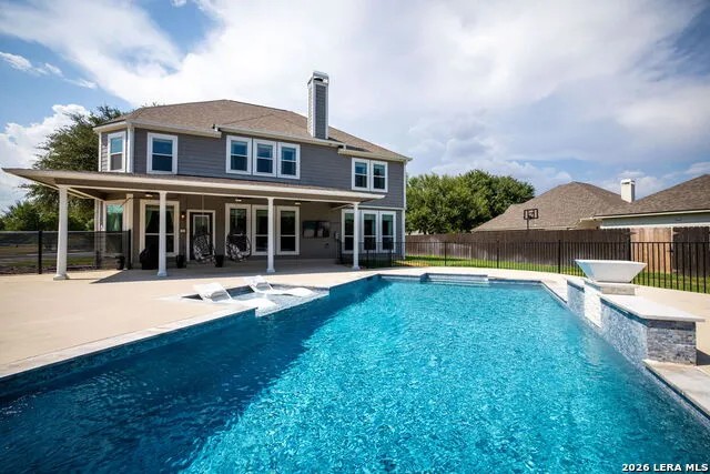 195 LAS BRISAS BLVD Seguin, TX 78155