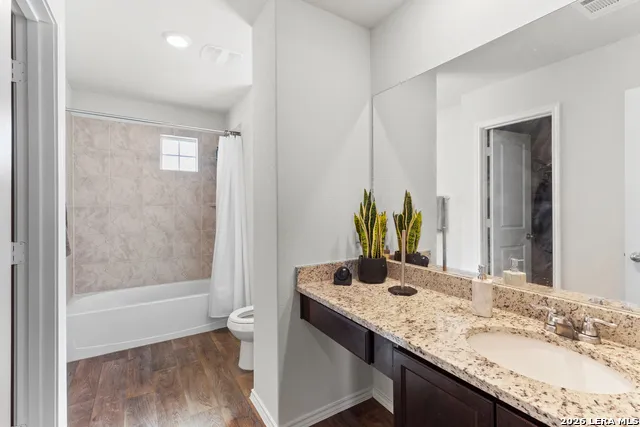 1617 HOATZIN RUN San Antonio, TX 78253