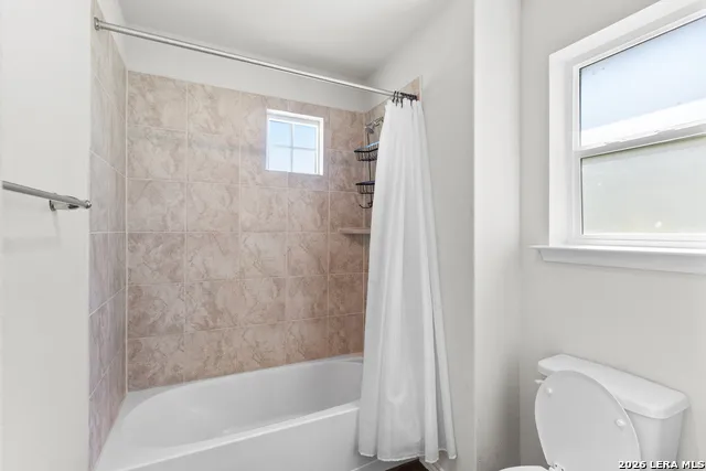 1617 HOATZIN RUN San Antonio, TX 78253
