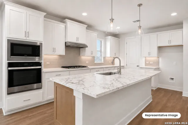 2903 Eagle Rise San Antonio, TX 78245