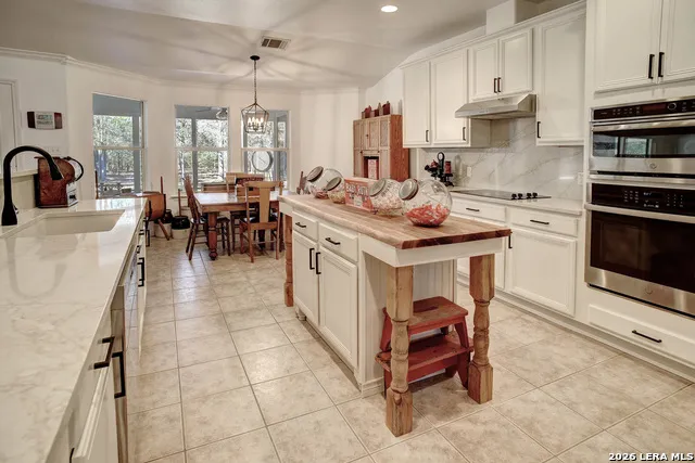 142 JOSHUA SMITH LN Bastrop, TX 78602