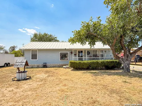 110 RENFRO DR