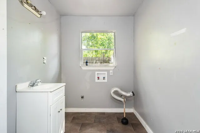 2912 Vera Cruz San Antonio, TX 78207