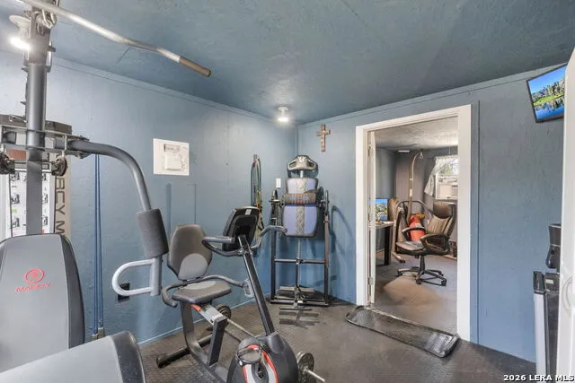 222 Spanish Oak Trl Harper, TX 78631
