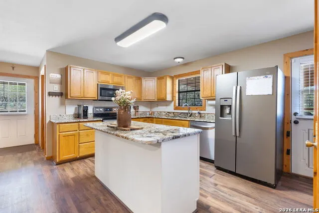 222 Spanish Oak Trl Harper, TX 78631