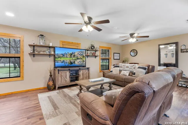 222 Spanish Oak Trl Harper, TX 78631