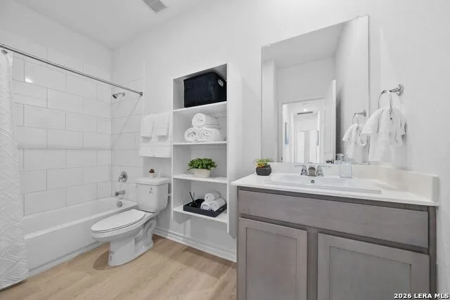 4951 DON JULIO San Antonio, TX 78222