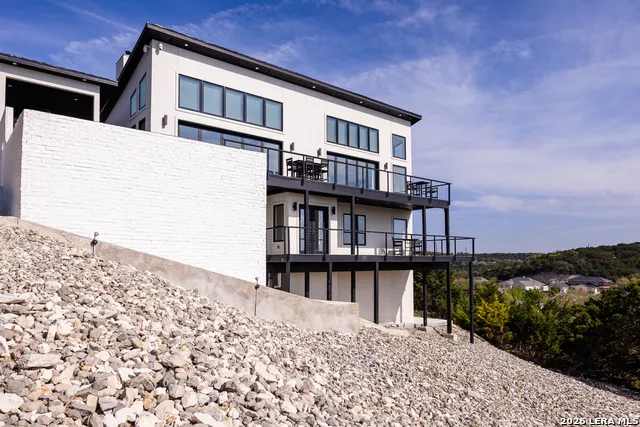 2100 BLUFF RIDGE DR Kerrville, TX 78028