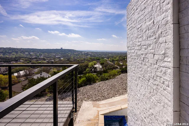 2100 BLUFF RIDGE DR Kerrville, TX 78028