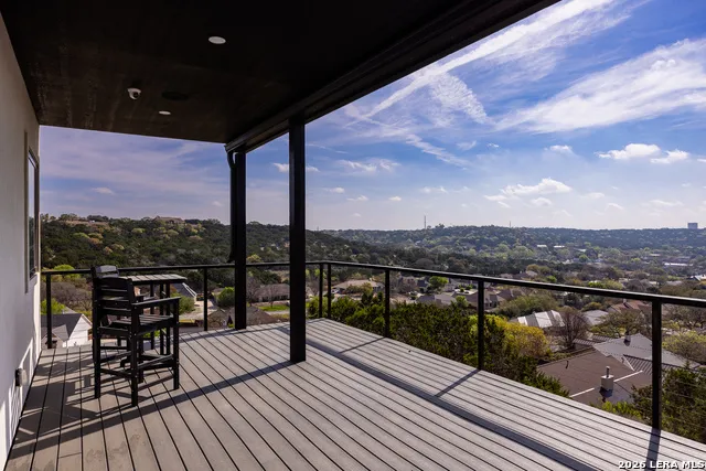 2100 BLUFF RIDGE DR Kerrville, TX 78028