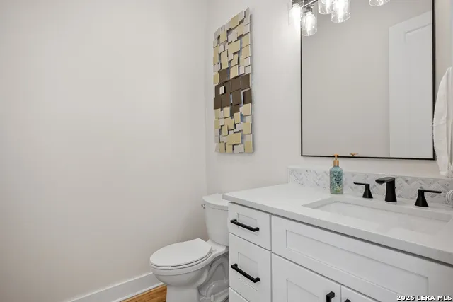 2100 BLUFF RIDGE DR Kerrville, TX 78028