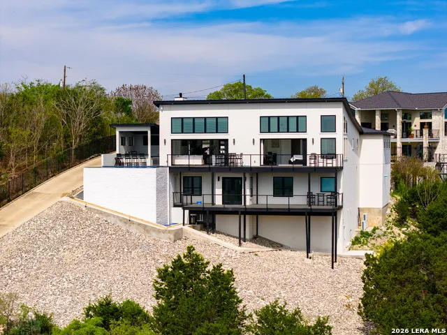 2100 BLUFF RIDGE DR Kerrville, TX 78028