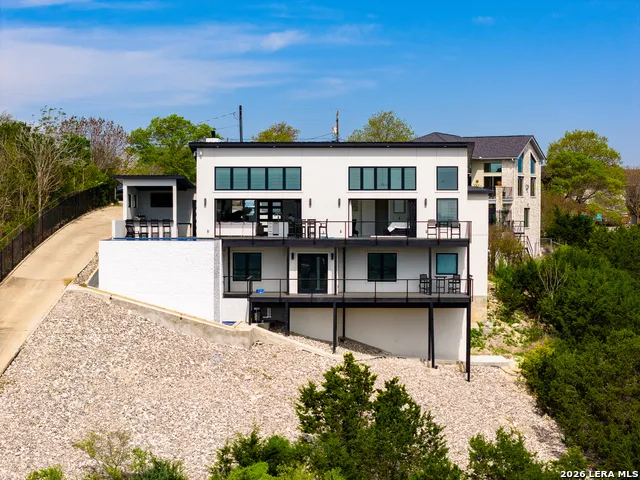 2100 BLUFF RIDGE DR Kerrville, TX 78028