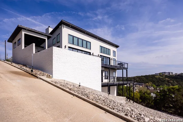 2100 BLUFF RIDGE DR Kerrville, TX 78028