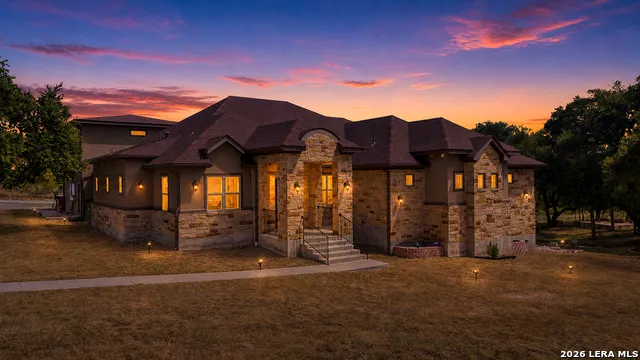 1357 PRIVATE ROAD 3702 San Antonio, TX 78253