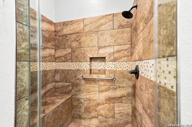 1357 PRIVATE ROAD 3702 San Antonio, TX 78253