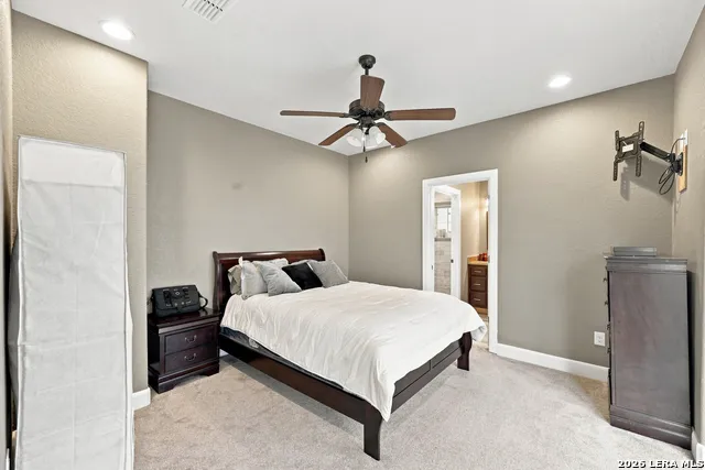 1357 PRIVATE ROAD 3702 San Antonio, TX 78253