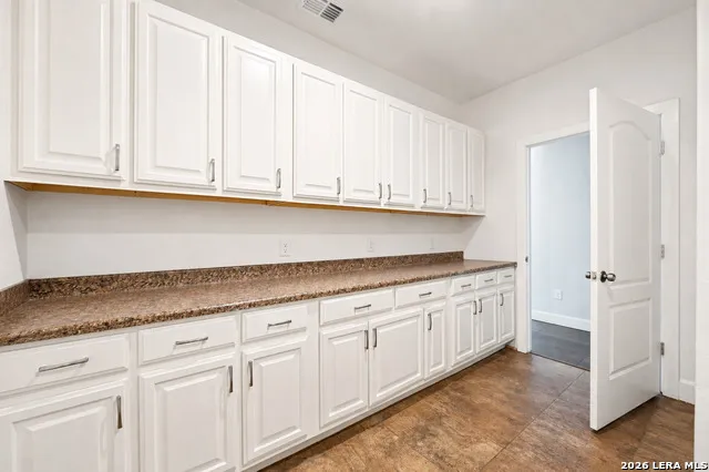1357 PRIVATE ROAD 3702 San Antonio, TX 78253