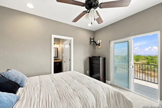 1357 PRIVATE ROAD 3702 San Antonio, TX 78253