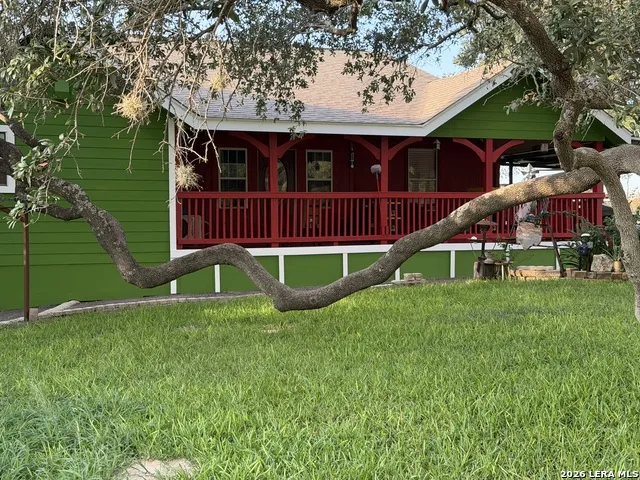 2366 Royal Oaks Poteet, TX 78065