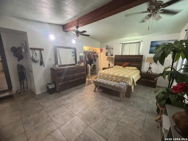 2366 Royal Oaks Poteet, TX 78065