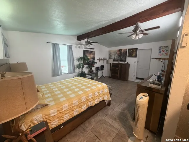 2366 Royal Oaks Poteet, TX 78065