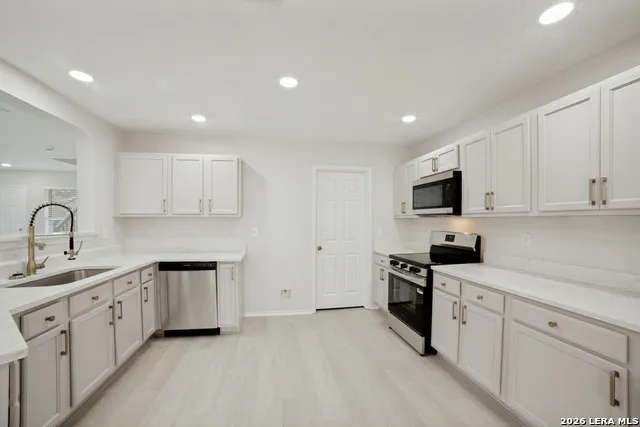 9935 Carswell Peak San Antonio, TX 78245