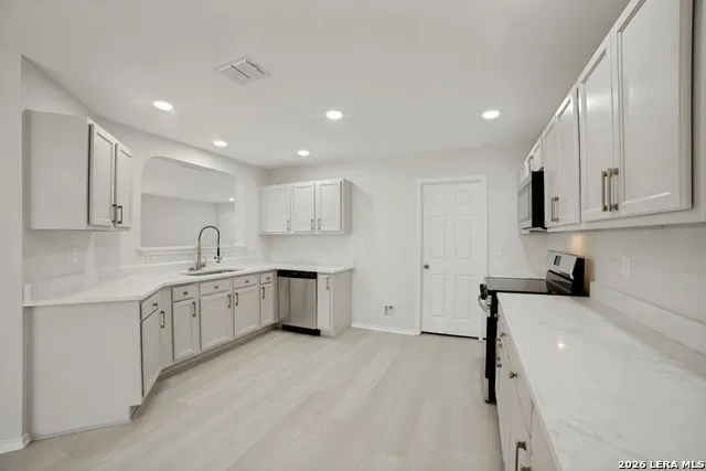 9935 Carswell Peak San Antonio, TX 78245