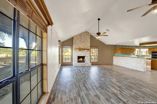 386 County Road 763 Devine, TX 78016